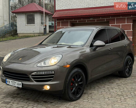 Коричневый Порше Каен, объемом двигателя 3 л и пробегом 178 тыс. км за 21000 $, фото 12 на Automoto.ua