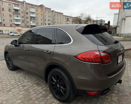 Коричневый Порше Каен, объемом двигателя 3 л и пробегом 178 тыс. км за 21000 $, фото 4 на Automoto.ua