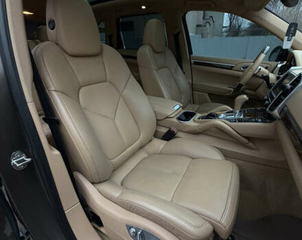 Коричневый Порше Каен, объемом двигателя 3 л и пробегом 178 тыс. км за 21000 $, фото 46 на Automoto.ua