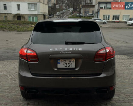 Коричневый Порше Каен, объемом двигателя 3 л и пробегом 178 тыс. км за 21000 $, фото 5 на Automoto.ua