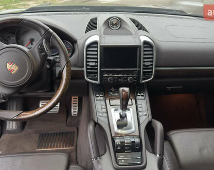 Коричневый Порше Каен, объемом двигателя 4.13 л и пробегом 162 тыс. км за 26000 $, фото 9 на Automoto.ua