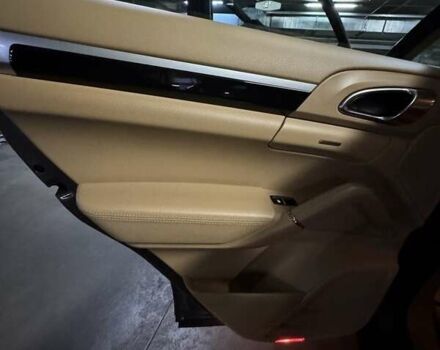 Коричневый Порше Каен, объемом двигателя 3.6 л и пробегом 130 тыс. км за 21000 $, фото 17 на Automoto.ua