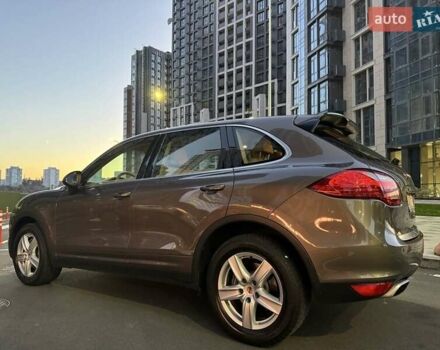 Коричневый Порше Каен, объемом двигателя 3.6 л и пробегом 130 тыс. км за 21000 $, фото 3 на Automoto.ua