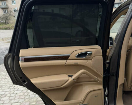 Коричневый Порше Каен, объемом двигателя 3 л и пробегом 178 тыс. км за 21000 $, фото 36 на Automoto.ua