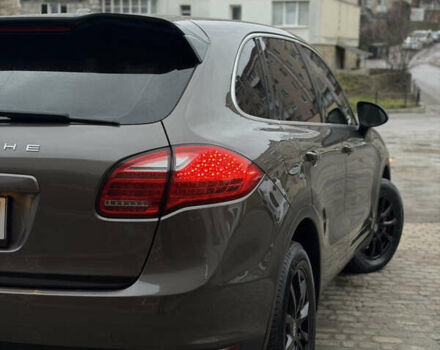 Коричневый Порше Каен, объемом двигателя 3 л и пробегом 178 тыс. км за 21000 $, фото 17 на Automoto.ua