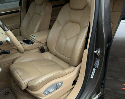 Коричневый Порше Каен, объемом двигателя 3 л и пробегом 178 тыс. км за 21000 $, фото 28 на Automoto.ua