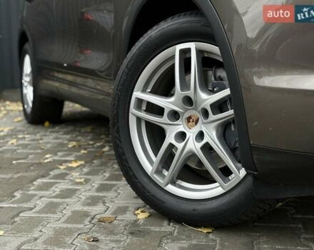 Порше Каен 2013 в Киеве на Automoto.ua Коричневый Порше Каен, объемом двигателя 3 л и пробегом 178 тыс. км за 23800 $, фото 15 на Automoto.ua