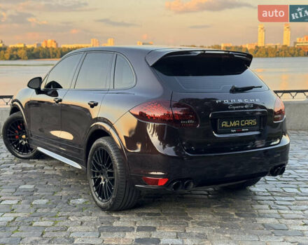 Коричневий Порше Cayenne, об'ємом двигуна 4.8 л та пробігом 140 тис. км за 19500 $, фото 21 на Automoto.ua