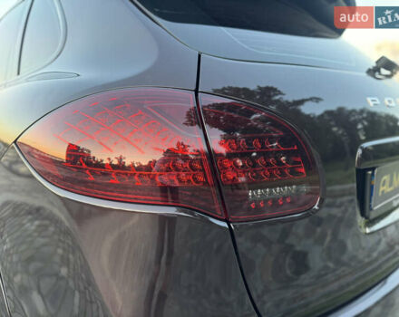 Коричневый Порше Каен, объемом двигателя 4.8 л и пробегом 140 тыс. км за 18500 $, фото 23 на Automoto.ua