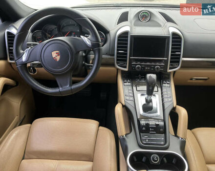 Коричневий Порше Cayenne, об'ємом двигуна 3 л та пробігом 177 тис. км за 22777 $, фото 8 на Automoto.ua