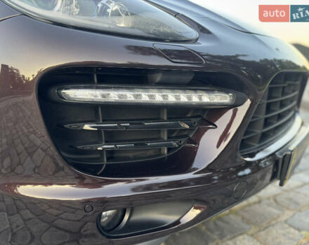 Коричневый Порше Каен, объемом двигателя 4.8 л и пробегом 140 тыс. км за 18500 $, фото 9 на Automoto.ua