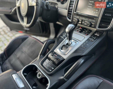 Коричневый Порше Каен, объемом двигателя 4.8 л и пробегом 140 тыс. км за 18500 $, фото 68 на Automoto.ua