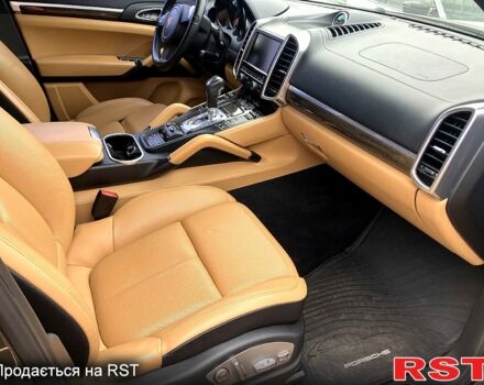 Коричневый Порше Каен, объемом двигателя 3 л и пробегом 180 тыс. км за 22700 $, фото 9 на Automoto.ua