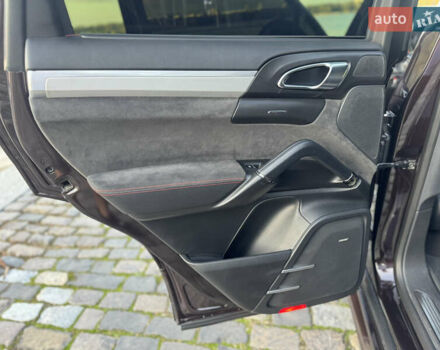 Коричневый Порше Каен, объемом двигателя 4.8 л и пробегом 140 тыс. км за 18500 $, фото 43 на Automoto.ua