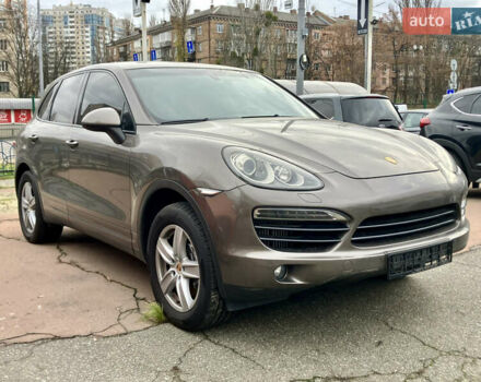 Коричневый Порше Каен, объемом двигателя 2.97 л и пробегом 180 тыс. км за 21500 $, фото 1 на Automoto.ua