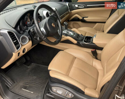 Коричневий Порше Cayenne, об'ємом двигуна 3 л та пробігом 177 тис. км за 22777 $, фото 6 на Automoto.ua