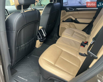 Коричневий Порше Cayenne, об'ємом двигуна 3 л та пробігом 177 тис. км за 22777 $, фото 7 на Automoto.ua