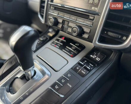 Коричневый Порше Каен, объемом двигателя 4.8 л и пробегом 140 тыс. км за 18500 $, фото 70 на Automoto.ua