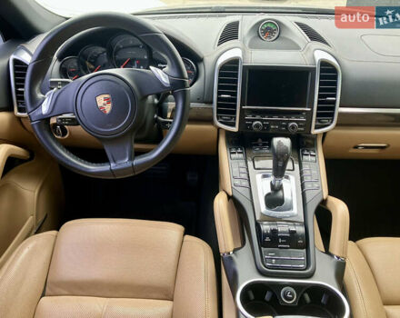 Коричневый Порше Каен, объемом двигателя 2.97 л и пробегом 180 тыс. км за 21500 $, фото 8 на Automoto.ua