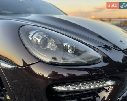 Коричневый Порше Каен, объемом двигателя 4.8 л и пробегом 140 тыс. км за 18500 $, фото 8 на Automoto.ua