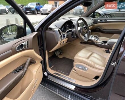 Коричневий Порше Cayenne, об'ємом двигуна 4.13 л та пробігом 58 тис. км за 59999 $, фото 17 на Automoto.ua