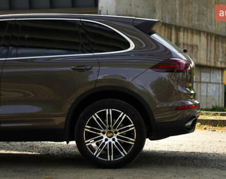 Порше Каен 2015 в Днепре (Днепропетровске) на Automoto.ua Коричневый Порше Каен, объемом двигателя 3.6 л и пробегом 112 тыс. км за 32000 $, фото 38 на Automoto.ua