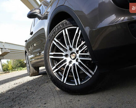 Порше Каен 2015 в Днепре (Днепропетровске) на Automoto.ua Коричневый Порше Каен, объемом двигателя 3.6 л и пробегом 112 тыс. км за 32000 $, фото 2 на Automoto.ua