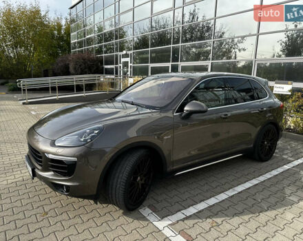 Коричневый Порше Каен, объемом двигателя 2.97 л и пробегом 141 тыс. км за 49900 $, фото 3 на Automoto.ua