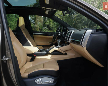 Порше Каен 2015 в Днепре (Днепропетровске) на Automoto.ua Коричневый Порше Каен, объемом двигателя 3.6 л и пробегом 112 тыс. км за 32000 $, фото 25 на Automoto.ua