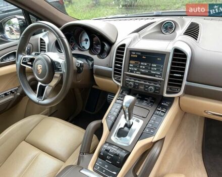 Коричневий Порше Cayenne, об'ємом двигуна 4.13 л та пробігом 58 тис. км за 59999 $, фото 31 на Automoto.ua