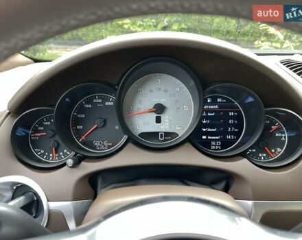 Коричневий Порше Cayenne, об'ємом двигуна 4.13 л та пробігом 58 тис. км за 59999 $, фото 40 на Automoto.ua