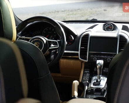 Порше Каен 2015 в Днепре (Днепропетровске) на Automoto.ua Коричневый Порше Каен, объемом двигателя 3.6 л и пробегом 112 тыс. км за 32000 $, фото 33 на Automoto.ua