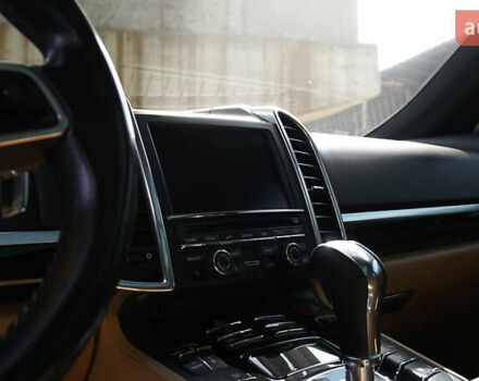 Порше Каен 2015 в Днепре (Днепропетровске) на Automoto.ua Коричневый Порше Каен, объемом двигателя 3.6 л и пробегом 112 тыс. км за 32000 $, фото 27 на Automoto.ua