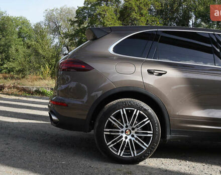 Порше Каен 2015 в Днепре (Днепропетровске) на Automoto.ua Коричневый Порше Каен, объемом двигателя 3.6 л и пробегом 112 тыс. км за 32000 $, фото 15 на Automoto.ua