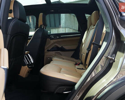 Порше Каен 2015 в Днепре (Днепропетровске) на Automoto.ua Коричневый Порше Каен, объемом двигателя 3.6 л и пробегом 112 тыс. км за 32000 $, фото 37 на Automoto.ua