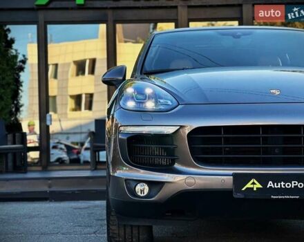 Коричневый Порше Каен, объемом двигателя 2.97 л и пробегом 175 тыс. км за 39900 $, фото 3 на Automoto.ua