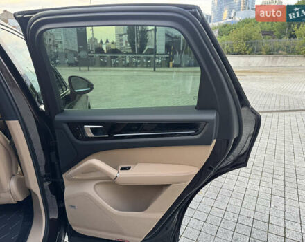 Коричневый Порше Каен, объемом двигателя 3 л и пробегом 99 тыс. км за 52900 $, фото 29 на Automoto.ua