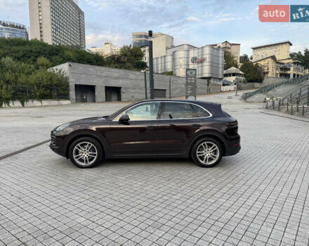 Коричневый Порше Каен, объемом двигателя 3 л и пробегом 99 тыс. км за 52900 $, фото 3 на Automoto.ua