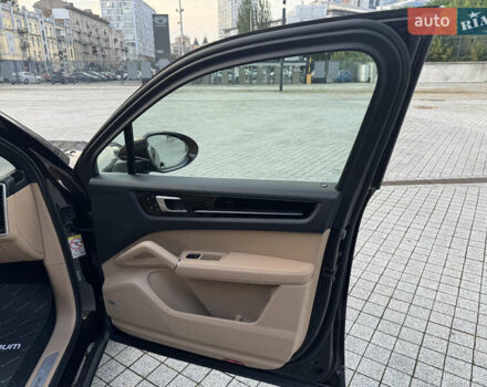 Коричневый Порше Каен, объемом двигателя 3 л и пробегом 99 тыс. км за 52900 $, фото 26 на Automoto.ua