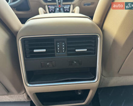 Коричневый Порше Каен, объемом двигателя 3 л и пробегом 99 тыс. км за 52900 $, фото 24 на Automoto.ua