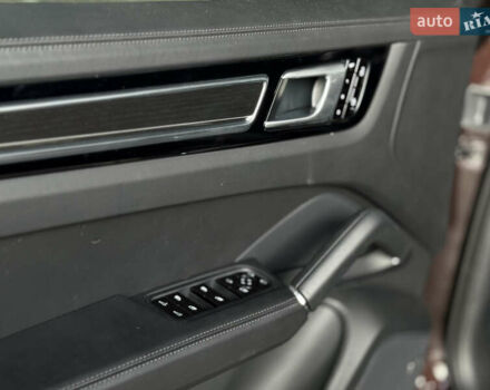 Коричневий Порше Cayenne, об'ємом двигуна 3 л та пробігом 3 тис. км за 81000 $, фото 13 на Automoto.ua