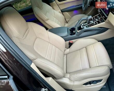 Коричневый Порше Каен, объемом двигателя 3 л и пробегом 43 тыс. км за 92950 $, фото 20 на Automoto.ua