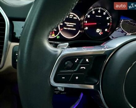 Коричневый Порше Каен, объемом двигателя 3 л и пробегом 43 тыс. км за 92950 $, фото 46 на Automoto.ua