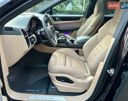 Коричневый Порше Каен, объемом двигателя 3 л и пробегом 43 тыс. км за 92950 $, фото 115 на Automoto.ua