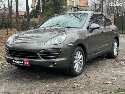 Порше Cayenne 2011 у Києві на Automoto.ua Коричневий Порше Cayenne, об'ємом двигуна 3.6 л та пробігом 240 тис. км за 21490 $, фото 1 на Automoto.ua