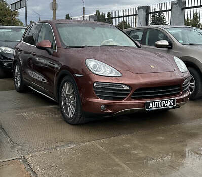 Коричневий Порше Cayenne, об'ємом двигуна 4.81 л та пробігом 178 тис. км за 17000 $, фото 1 на Automoto.ua