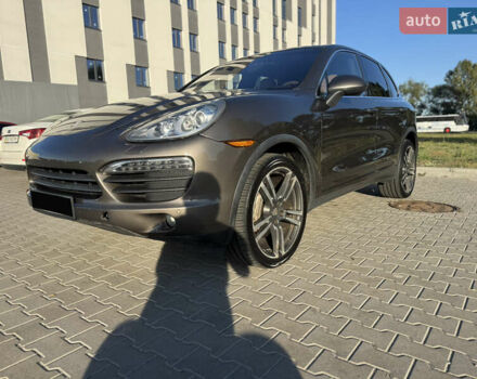 Коричневий Порше Cayenne, об'ємом двигуна 3 л та пробігом 310 тис. км за 11999 $, фото 1 на Automoto.ua