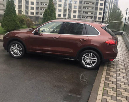 Порше Cayenne 2011 у Києві на Automoto.ua Коричневий Порше Cayenne, об'ємом двигуна 4.81 л та пробігом 142 тис. км за 18000 $, фото 1 на Automoto.ua