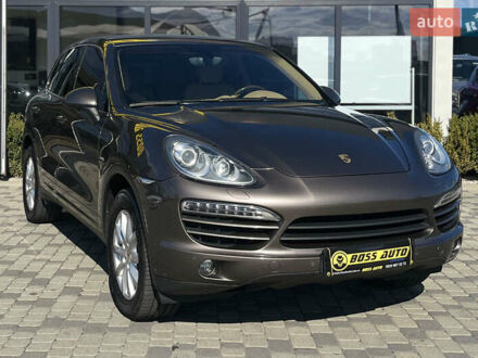 Порше Cayenne 2013 у Мукачеве на Automoto.ua Коричневий Порше Cayenne, об'ємом двигуна 2.97 л та пробігом 198 тис. км за 23800 $, фото 1 на Automoto.ua