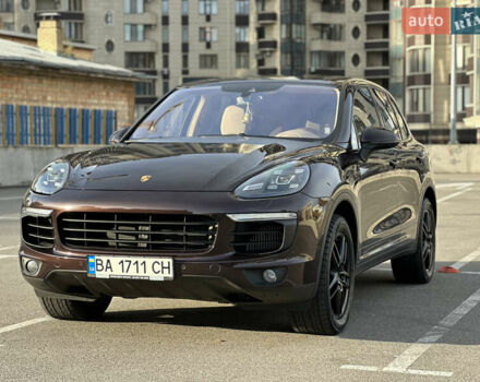 Коричневый Порше Каен, объемом двигателя 4.13 л и пробегом 164 тыс. км за 46000 $, фото 1 на Automoto.ua